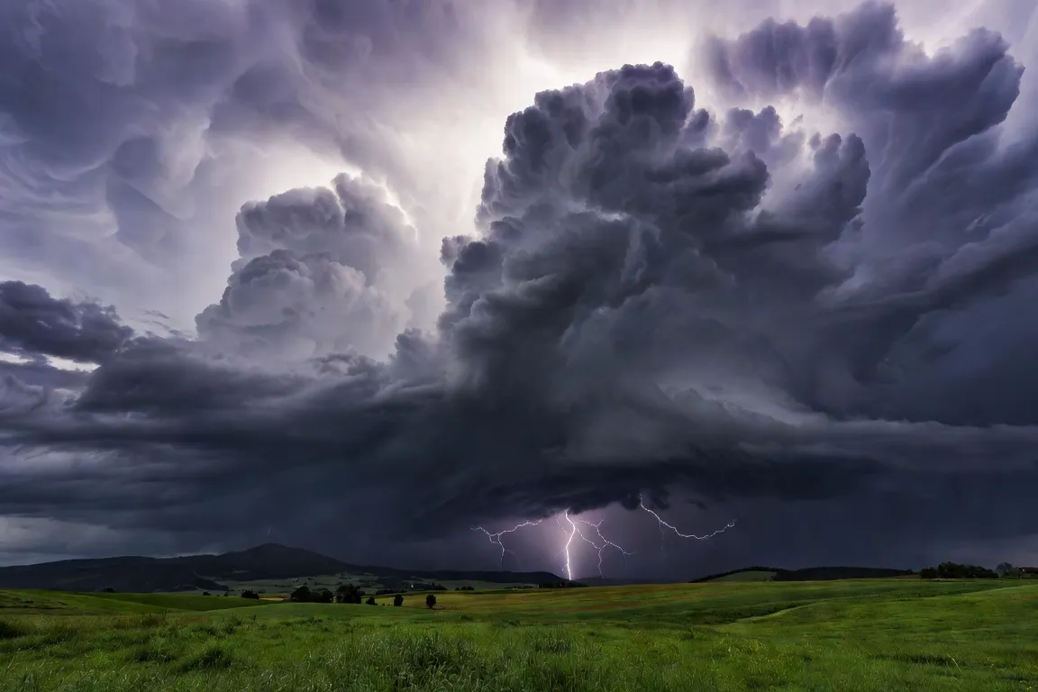 Orage de mai sur le plateau franc-comtois